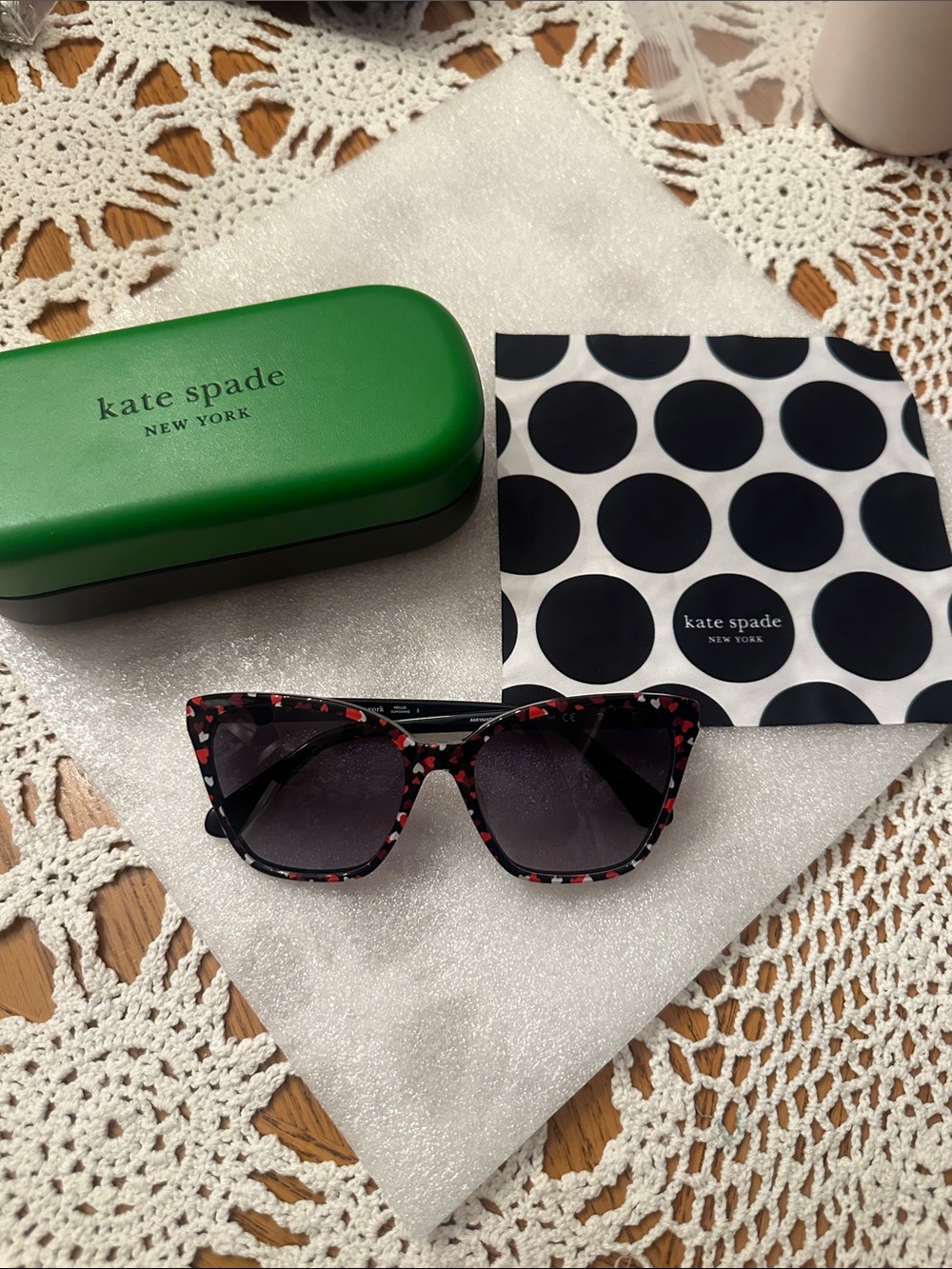 kate spade womens Amiyah/G/S Black Sunglasses with Red Heart Pattern